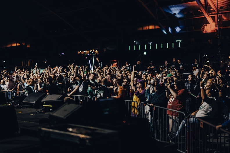 Date 20230408-_MGL7732 Time 23-53-00 Canon EOS R5 50 mm 1-250 sec at f - 1.2 Photo-StevenLopez IG-PewNor.JPG